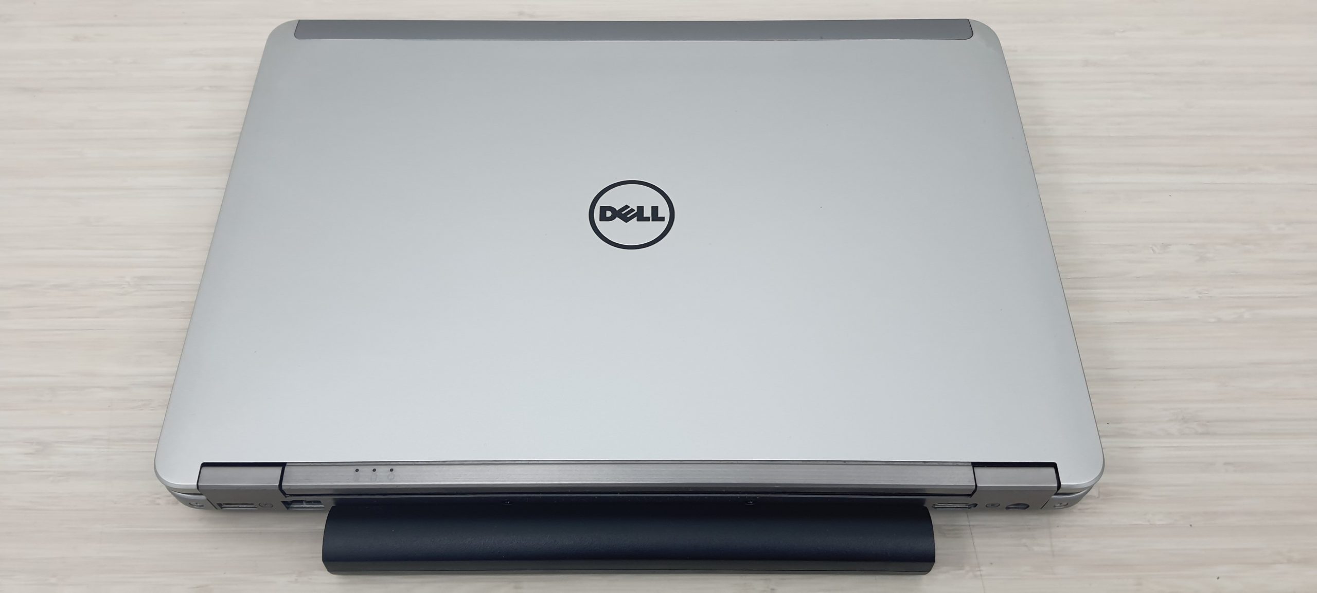 Laptop Dell Latitude E6440 Intel Core i5 4th Gen 16GB RAM + 250GB SSD - Imagen 2
